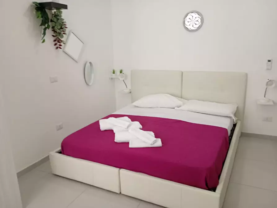 Immagine 37 di Camera in affitto  in Oronzo Costa 44 a Napoli