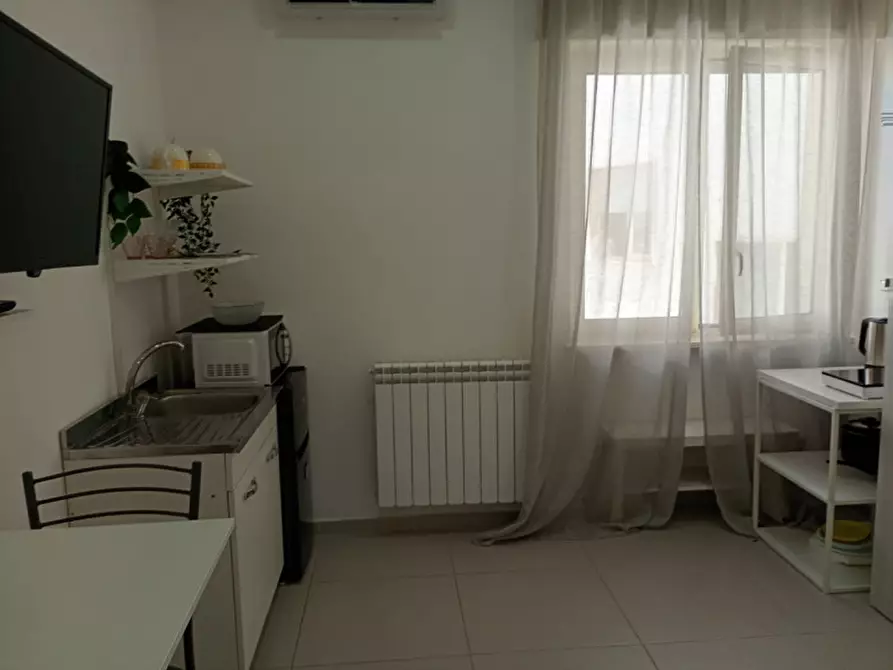 Immagine 39 di Camera in affitto  in Oronzo Costa 44 a Napoli