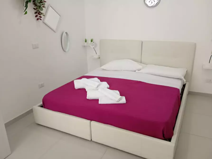 Immagine 41 di Camera in affitto  in Oronzo Costa 44 a Napoli