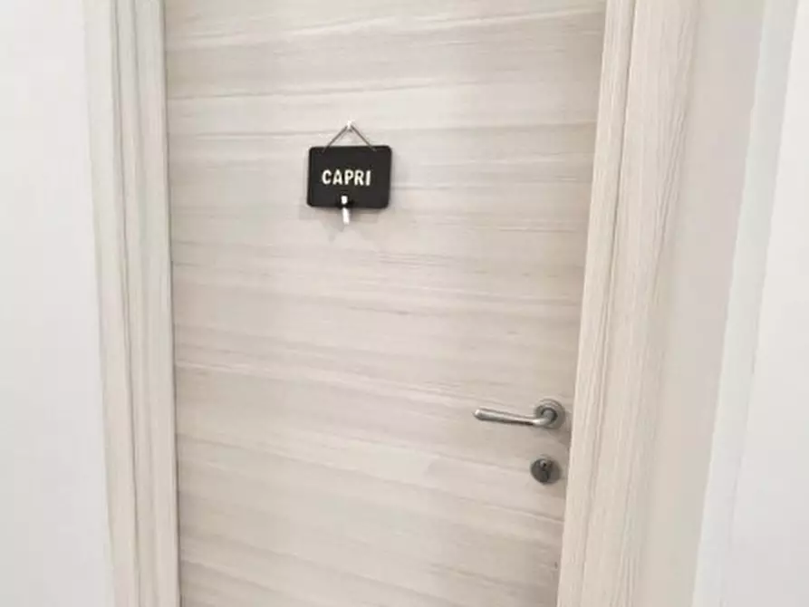 Immagine 56 di Camera in affitto  in Oronzo Costa 44 a Napoli