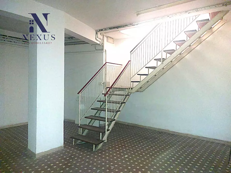 Immagine 16 di Negozio in affitto  in Via Montevecchio 80 a Fano