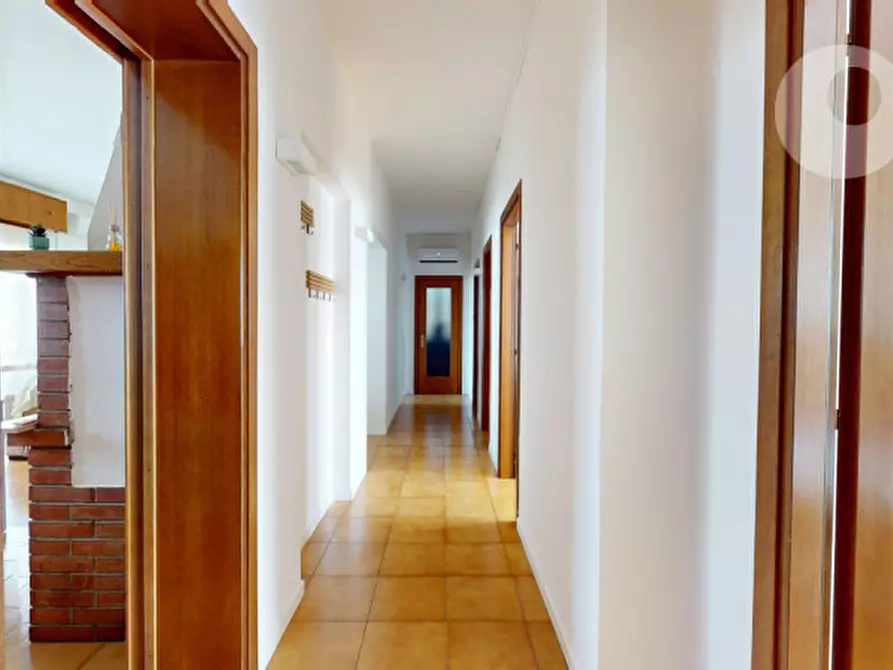 Immagine 6 di Appartamento in vendita  in Via Giambattista Nievo a Vicenza