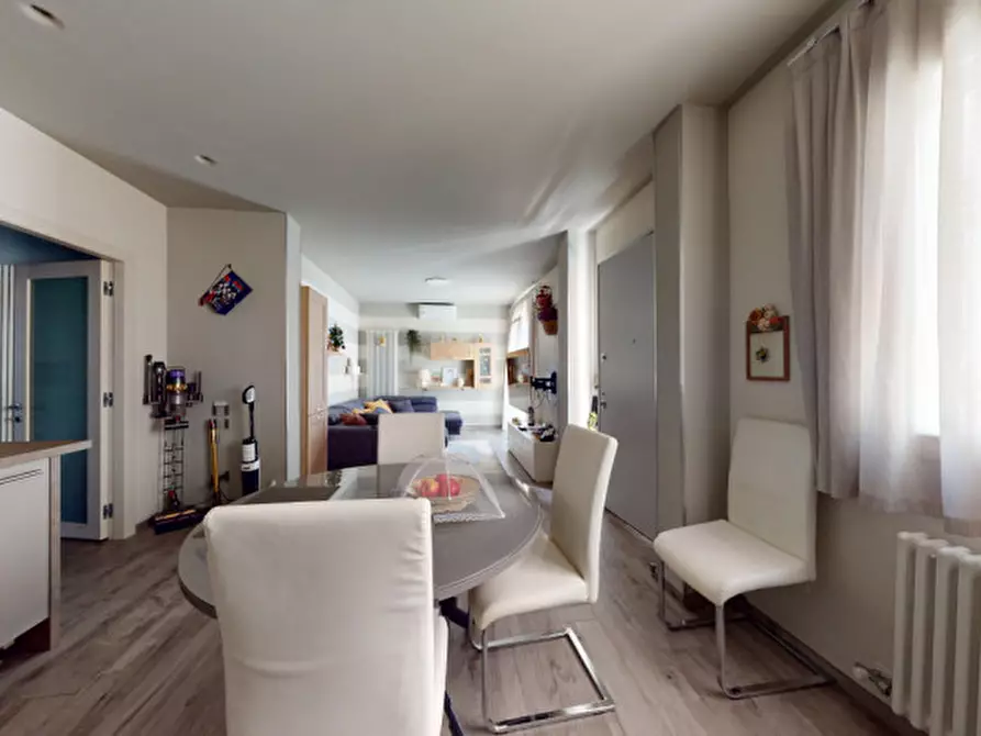 Immagine 4 di Casa bifamiliare in vendita  in Via Regalazzo Alippio a Vicenza