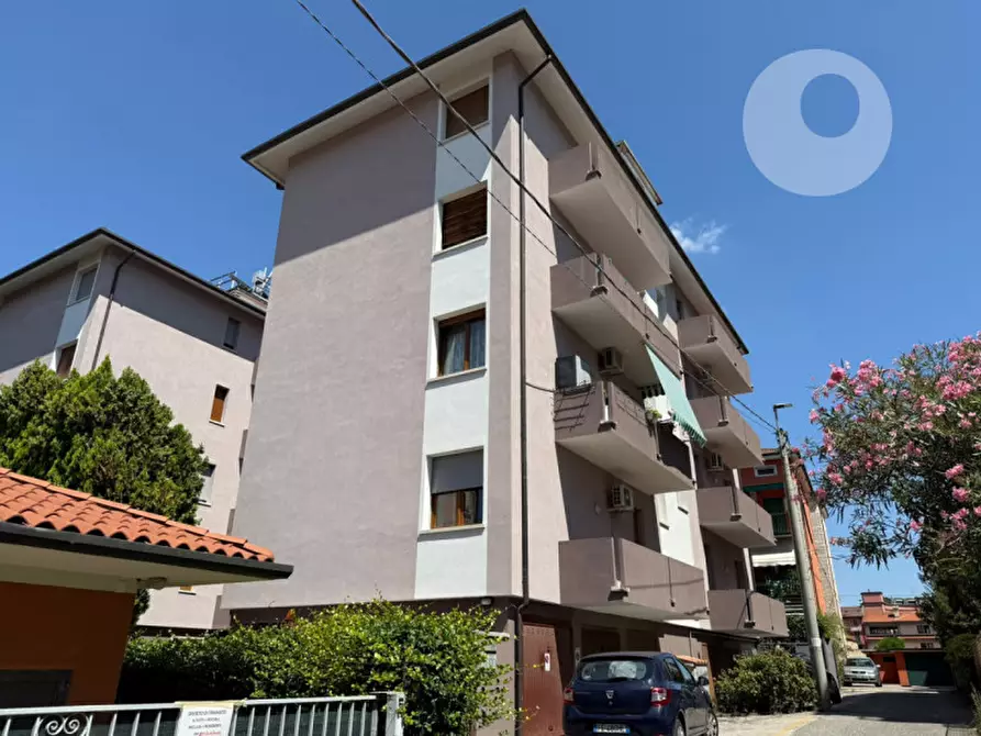 Immagine 1 di Appartamento in vendita  in via casimiro varese 9 a Vicenza