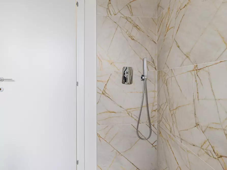 Immagine 30 di Appartamento in vendita  in Via Antonio Pizzocaro 54 a Vicenza