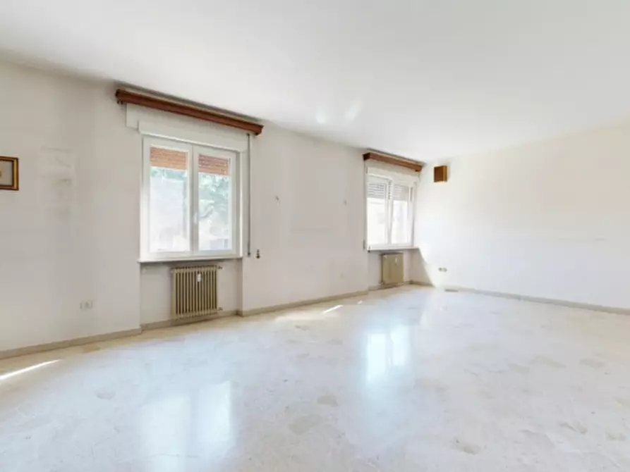 Immagine 2 di Appartamento in vendita  in via velo 84 a Vicenza