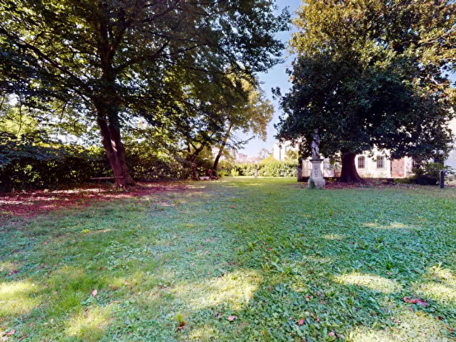 Immagine 7 di Villa in vendita  in Viale Ambrogio Fusinieri a Vicenza