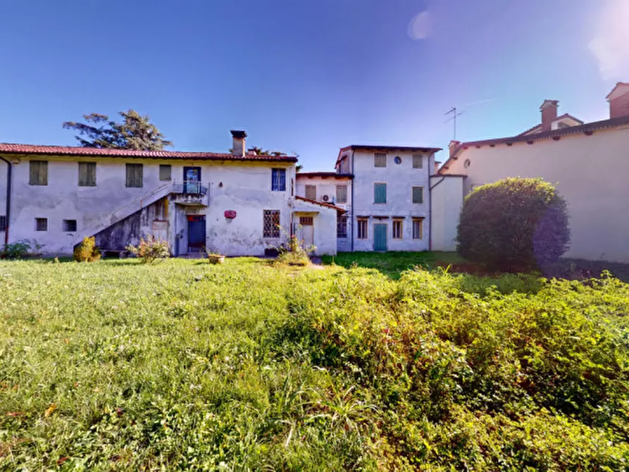 Immagine 25 di Villa in vendita  in Viale Ambrogio Fusinieri a Vicenza