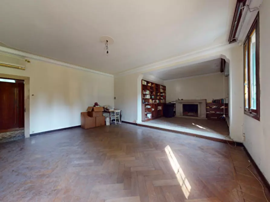 Immagine 38 di Villa in vendita  in Viale Ambrogio Fusinieri a Vicenza