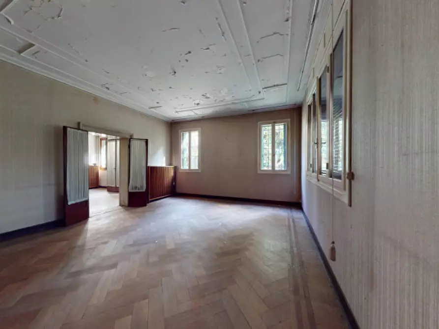 Immagine 40 di Villa in vendita  in Viale Ambrogio Fusinieri a Vicenza