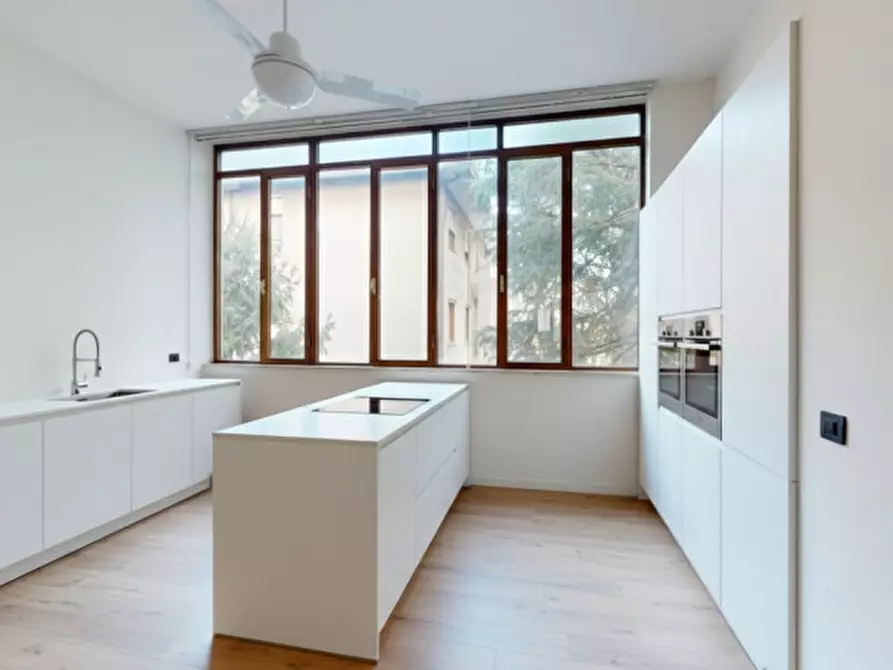 Immagine 3 di Appartamento in vendita  in Viale Ambrogio Fusinieri 62 a Vicenza