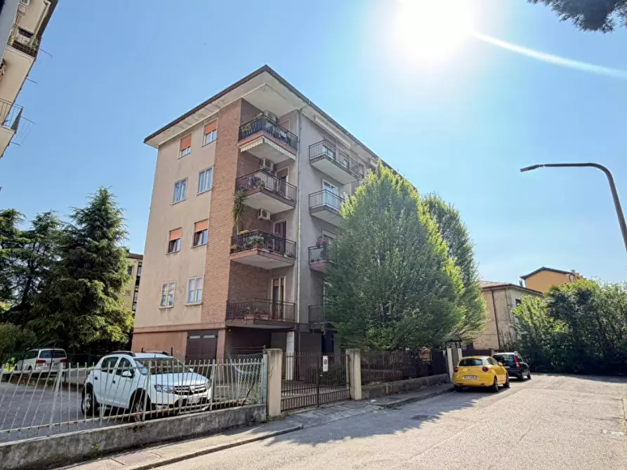 Immagine 18 di Appartamento in vendita  in Via Luigi Aliani 5 a Vicenza