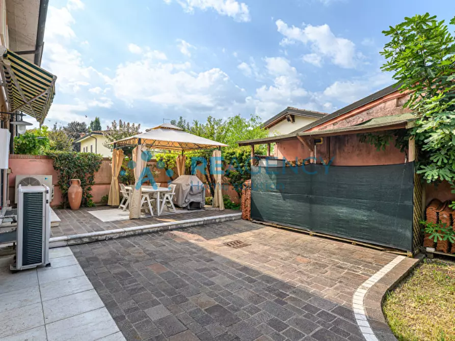 Immagine 4 di Casa bifamiliare in vendita  in Via Cal del Guà, 28 a Montecchio Maggiore