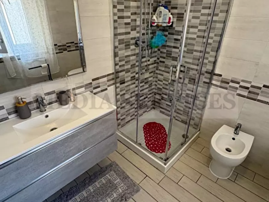 Immagine 11 di Appartamento in vendita  in via S.S. Nazzaro e Celso n° 26 a Sannazzaro De' Burgondi