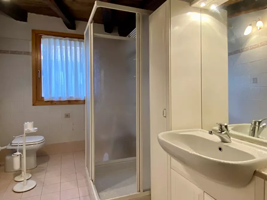 Immagine 7 di Casa bifamiliare in vendita  in Contrada Cavion, 2 a Torrebelvicino