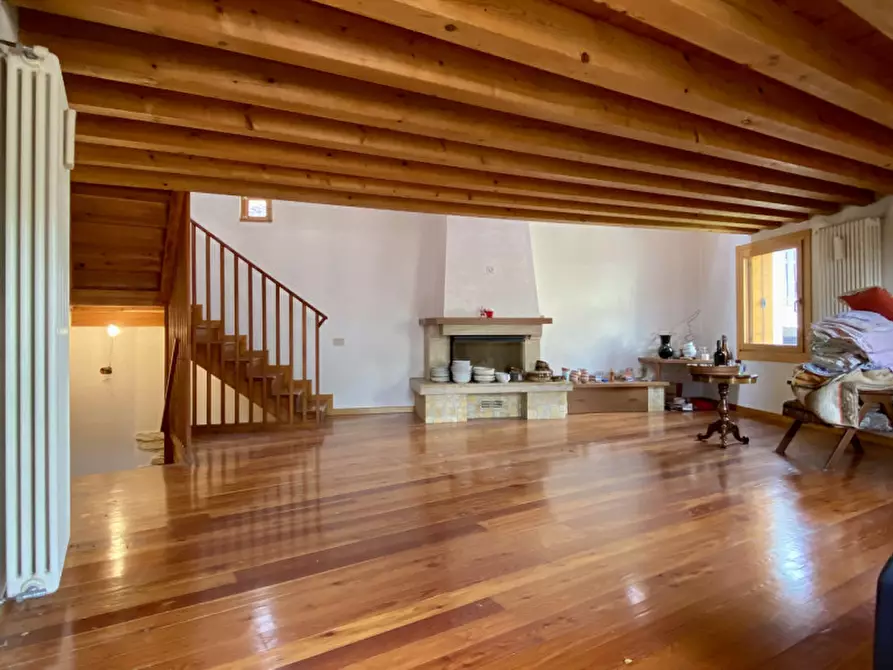 Immagine 9 di Casa bifamiliare in vendita  in Contrada Cavion, 2 a Torrebelvicino