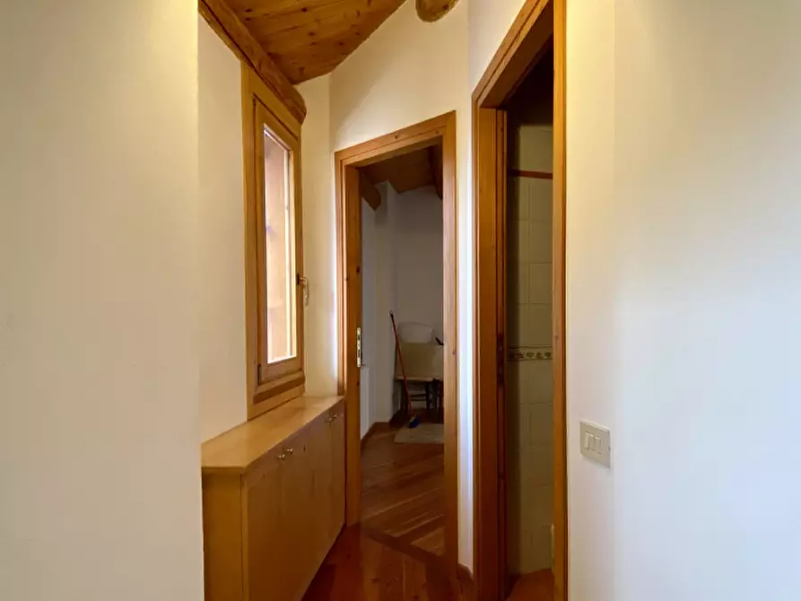 Immagine 11 di Casa bifamiliare in vendita  in Contrada Cavion, 2 a Torrebelvicino