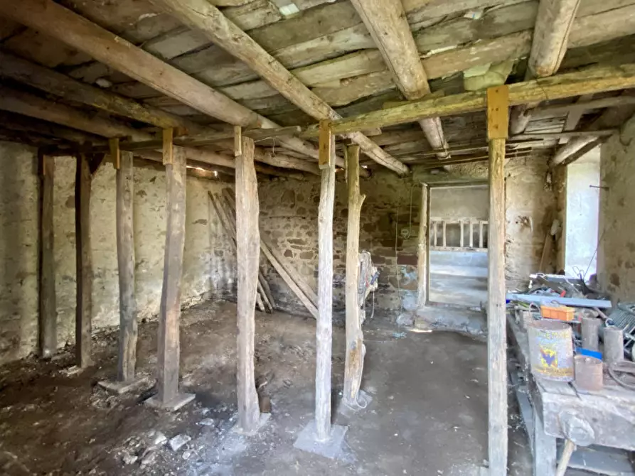 Immagine 26 di Casa bifamiliare in vendita  in Contrada Cavion, 2 a Torrebelvicino