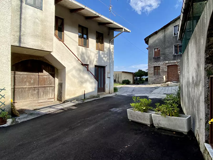 Immagine 41 di Casa bifamiliare in vendita  in Contrada Cavion, 2 a Torrebelvicino