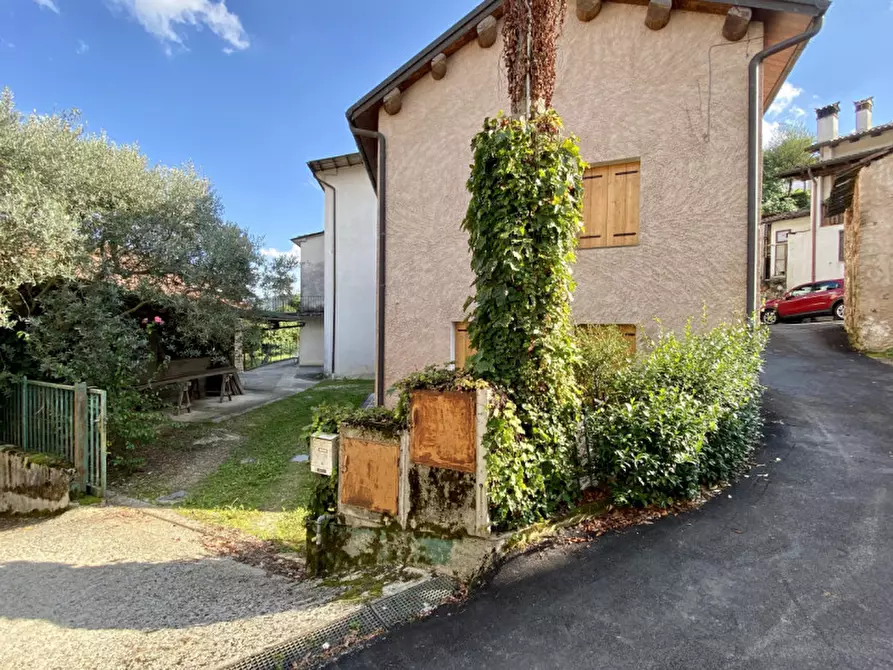 Immagine 47 di Casa bifamiliare in vendita  in Contrada Cavion, 2 a Torrebelvicino