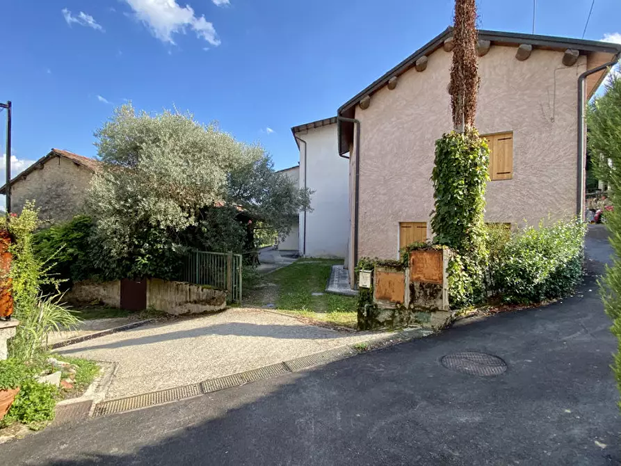 Immagine 48 di Casa bifamiliare in vendita  in Contrada Cavion, 2 a Torrebelvicino