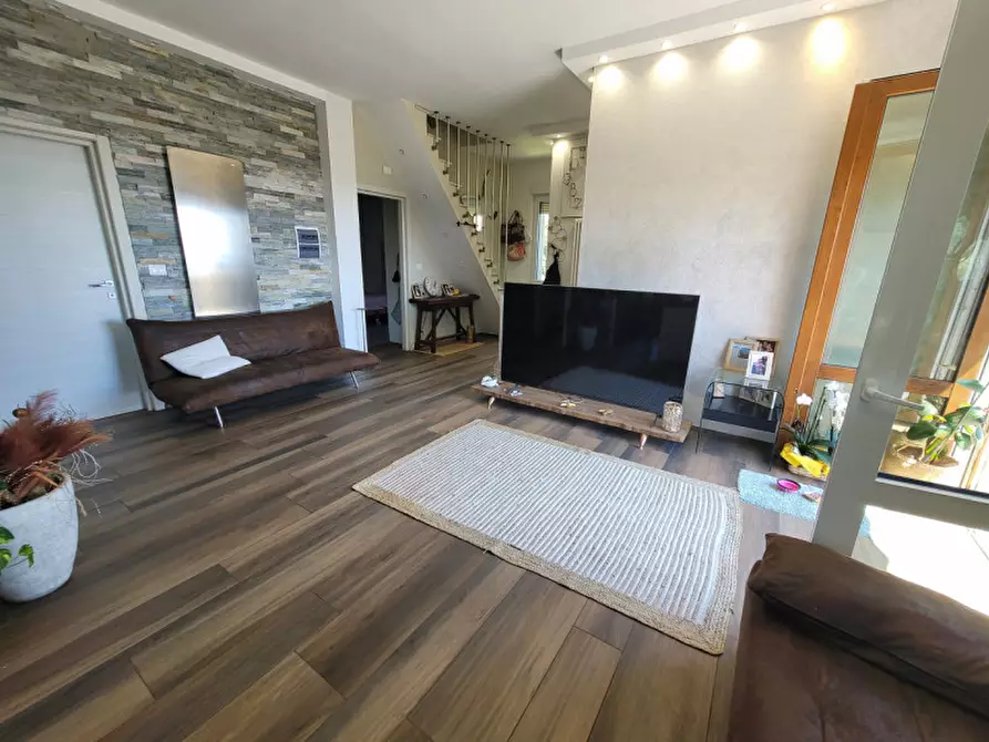 Immagine 3 di Appartamento in vendita  in Via Tessarole a Varazze