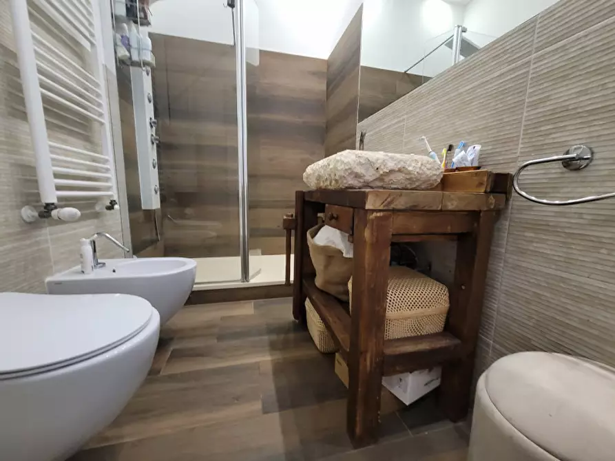 Immagine 9 di Appartamento in vendita  in Via Tessarole a Varazze