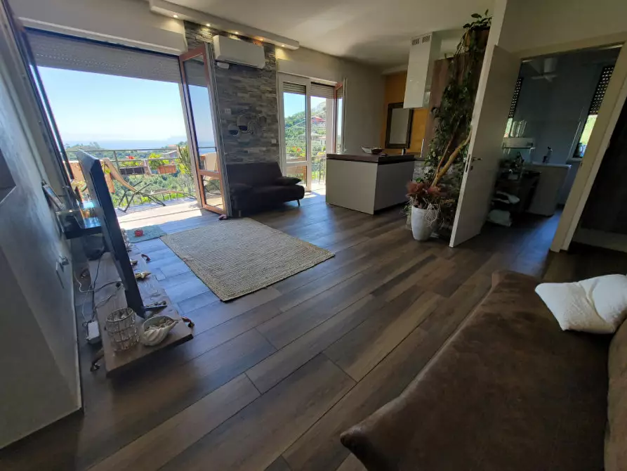 Immagine 13 di Appartamento in vendita  in Via Tessarole a Varazze