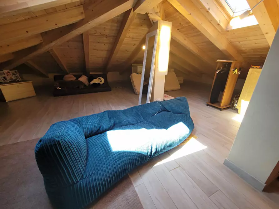 Immagine 21 di Appartamento in vendita  in Via Tessarole a Varazze