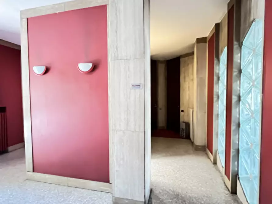 Immagine 3 di Appartamento in vendita  in Via Francesco Primaticcio a Milano