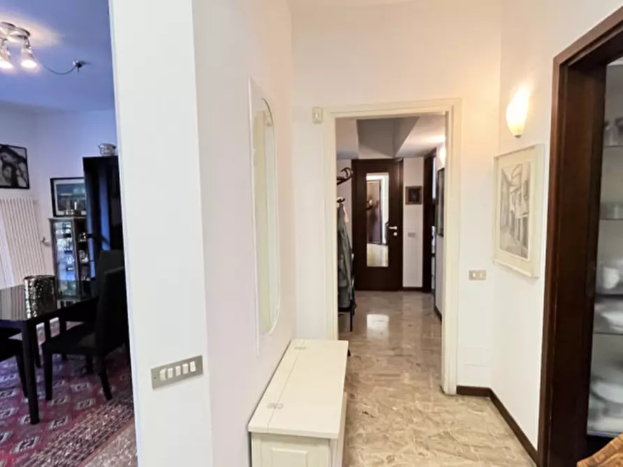 Immagine 13 di Appartamento in vendita  in Via Francesco Primaticcio a Milano