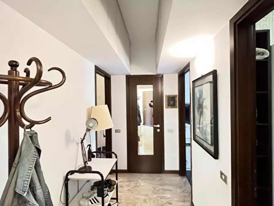 Immagine 14 di Appartamento in vendita  in Via Francesco Primaticcio a Milano