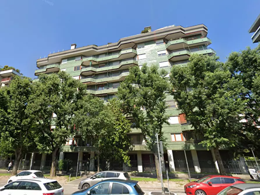 Immagine 27 di Appartamento in vendita  in Via Francesco Primaticcio a Milano
