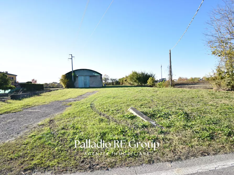 Immagine 5 di Magazzino in vendita  in Via Fontana II Tronco a Borgo Veneto