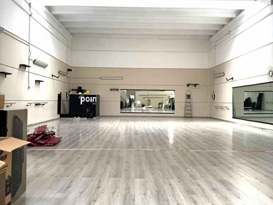 Immagine 5 di Capannone industriale in vendita  in Predda Niedda Strada 1 a Sassari