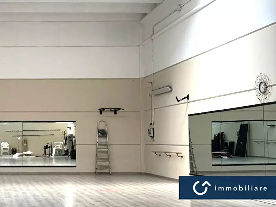 Immagine 8 di Capannone industriale in vendita  in Predda Niedda Strada 1 a Sassari