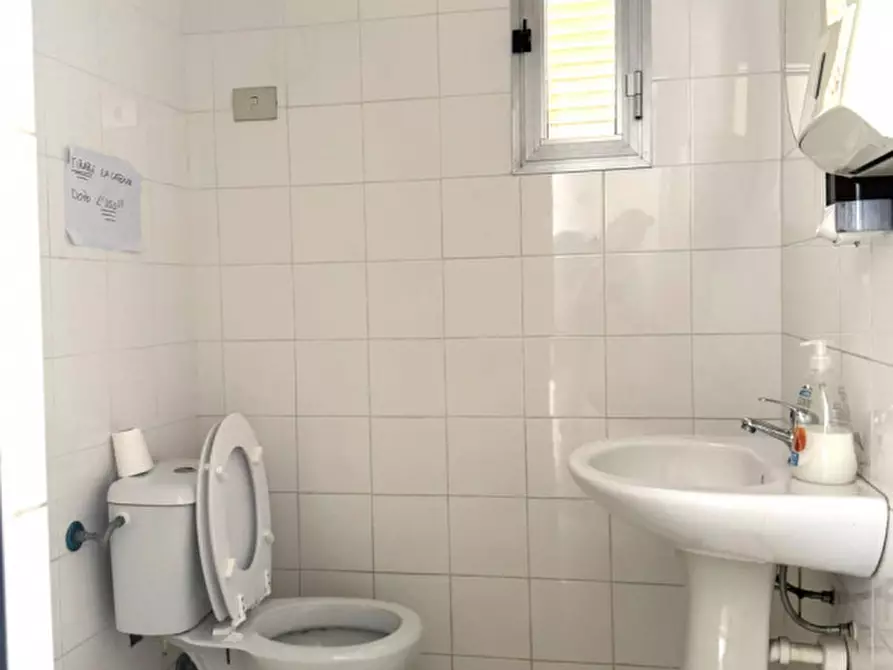 Immagine 9 di Capannone industriale in vendita  in Predda Niedda Strada 1 a Sassari