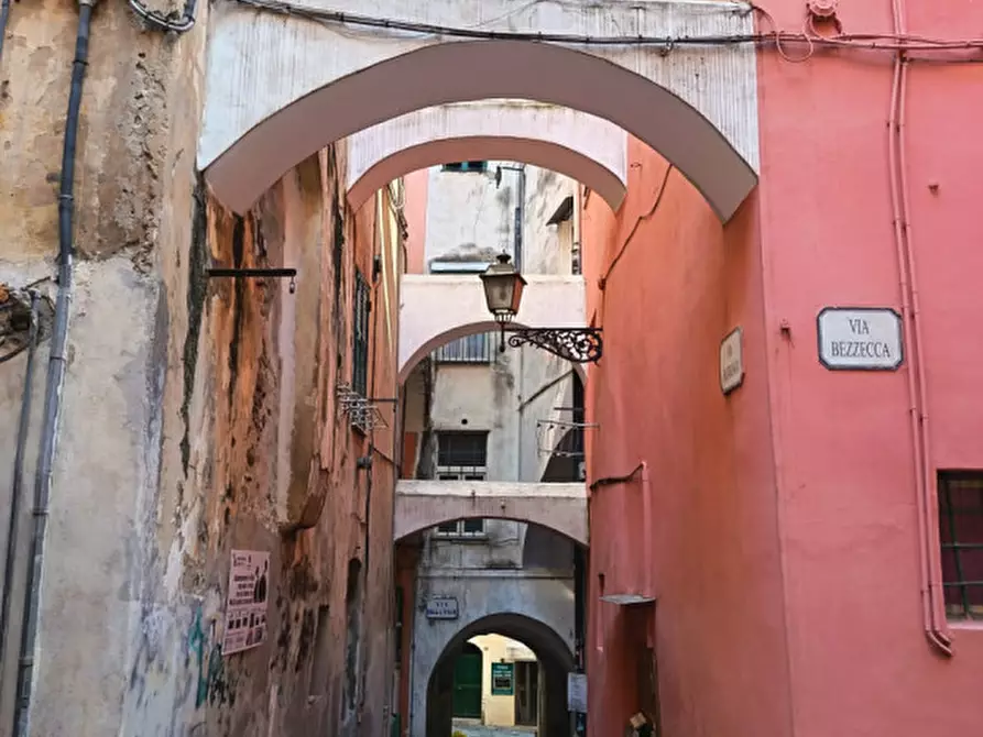 Immagine 8 di Magazzino in vendita  in VIA PASTRENGO a San Remo