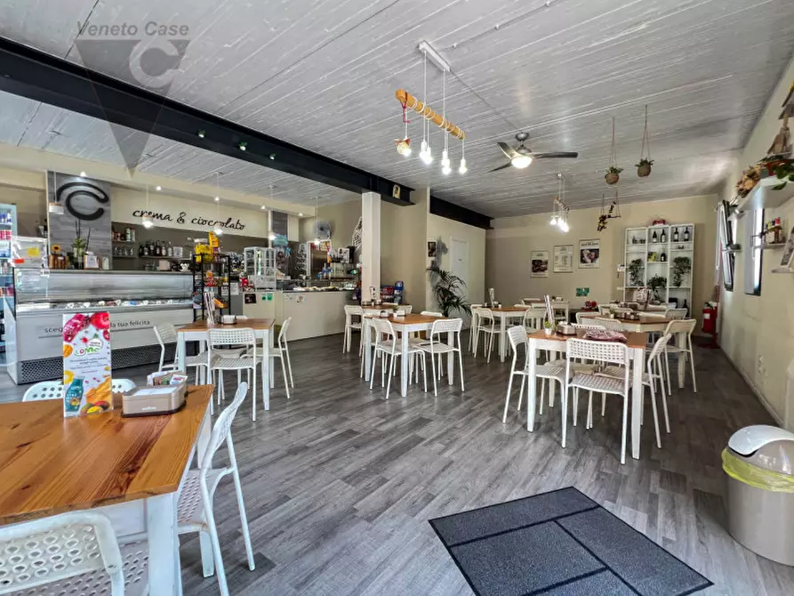 Immagine 3 di Attività commerciale in vendita  in Via Gauslino a Piove Di Sacco