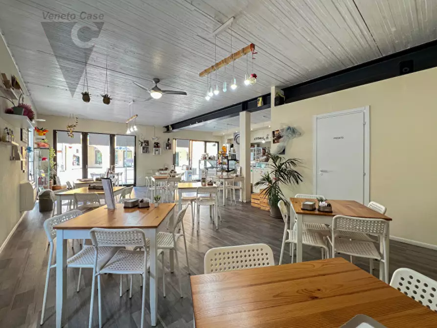 Immagine 9 di Attività commerciale in vendita  in Via Gauslino a Piove Di Sacco