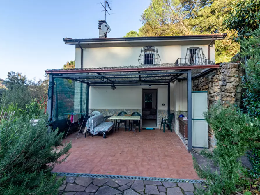 Immagine 1 di Casa indipendente in vendita  a Lerici