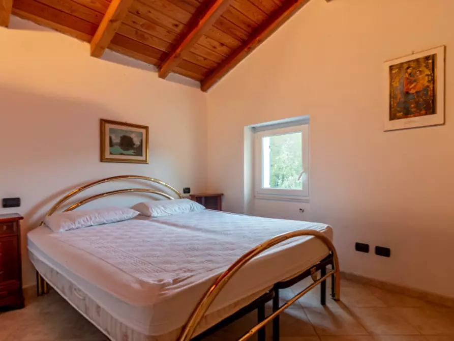 Immagine 24 di Casa indipendente in vendita  a Lerici