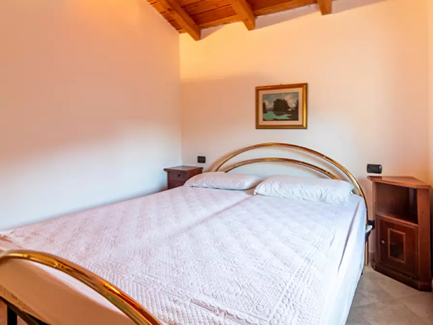 Immagine 25 di Casa indipendente in vendita  a Lerici