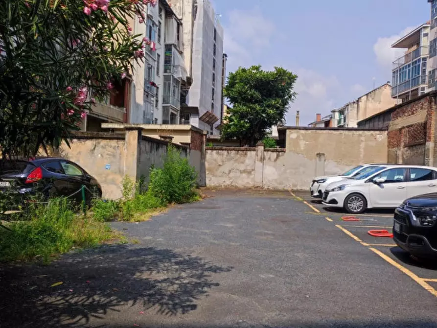 Immagine 1 di Posto auto in vendita  in CORSO RACCONIGI 146/A a Torino