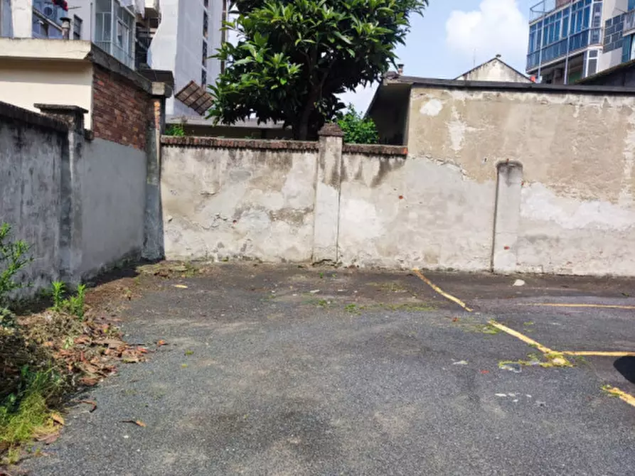 Immagine 5 di Posto auto in vendita  in CORSO RACCONIGI 146/A a Torino