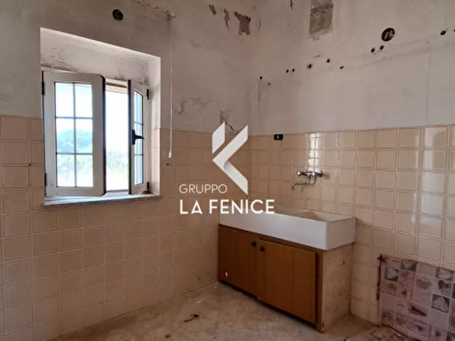 Immagine 62 di Rustico / casale in vendita  in c.da cattivolla a Locorotondo