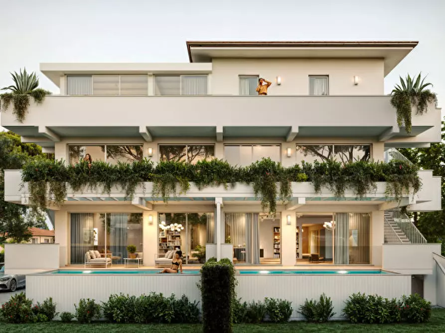 Immagine 2 di Appartamento in vendita  in Via Giuseppe Zolezzi a Massa