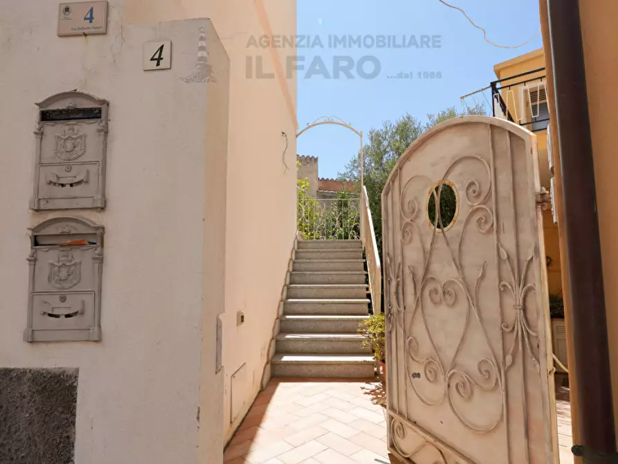 Immagine 15 di Villetta a schiera in vendita  in via Raffaello Sanzio n. 4 a La Maddalena