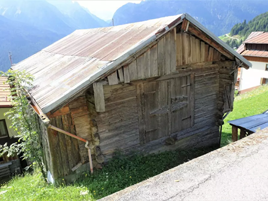 Immagine 3 di Rustico / casale in vendita  in Via Colonnello de Villa a San Pietro Di Cadore