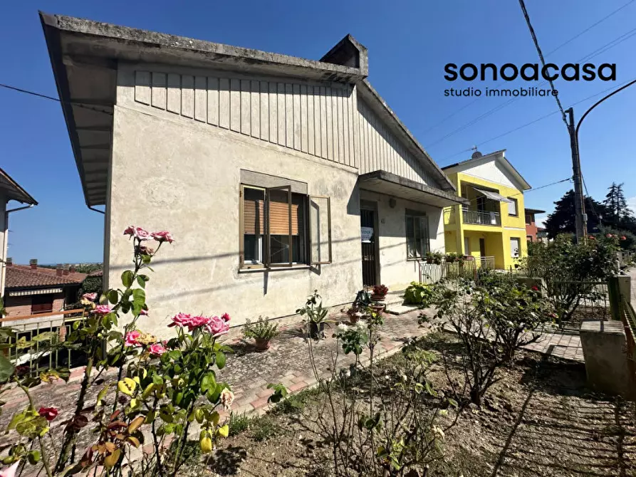 Immagine 1 di Casa indipendente in vendita  in Via Giuseppe Garibaldi 35 a San Costanzo